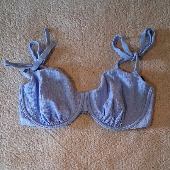 Abercrombie & Fitch Light Blue Textured Bikini Top - Picture 1 of 4